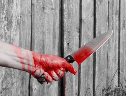 Şi-a înjunghiat concubina fiindcă nu i-a gătit